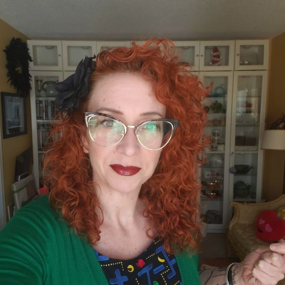 Meet your Posher, Rebecca - Picture 1 of 1